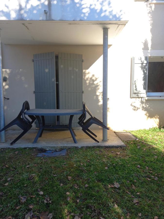 Saint Geniez D'Olt Jolie T2 Amenagee Et Equipee Village Goelia 2 Piscines Chauffees Εξωτερικό φωτογραφία